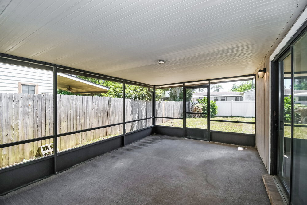 Building Photo - 7152 Holiday Hill Ct