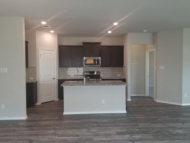 Building Photo - 8511 Cassia Cove