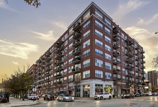 Building Photo - 6 S Laflin St