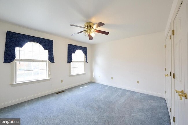 Building Photo - 1401 Hampstead Ct