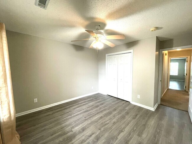 Building Photo - Available Now! 2 Bedroom, 2 Bath Condo at ...