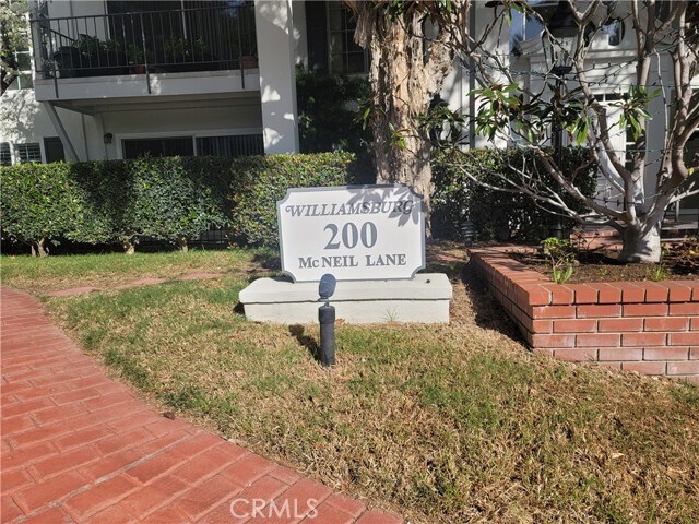 Building Photo - 200 McNeil Ln