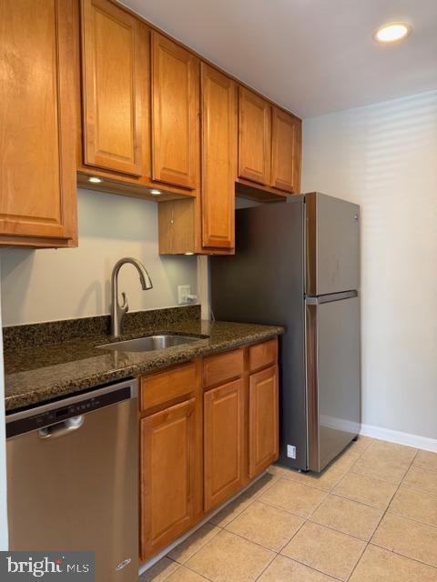 Building Photo - 3175 Summit Square Dr