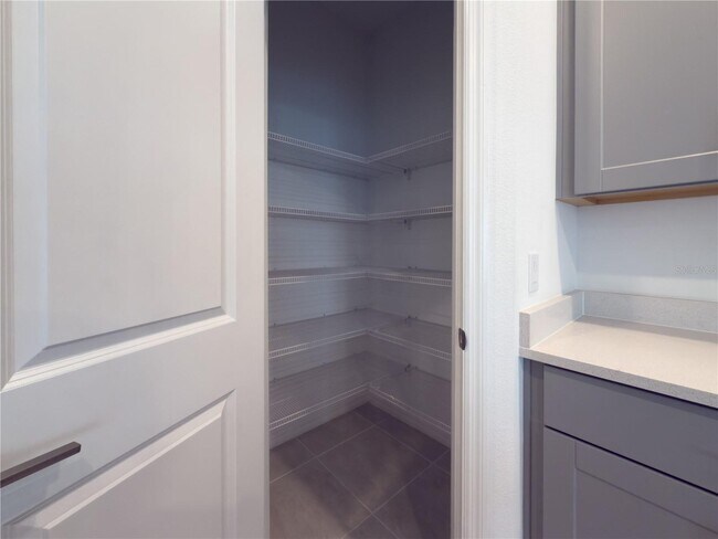 Building Photo - 5060 Spangle Dr