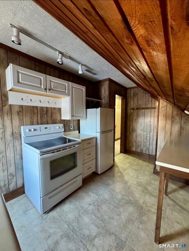 Building Photo - 91 Hill St