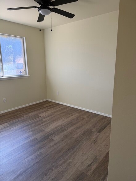 3rd bdrm - 8107 Valley Trl