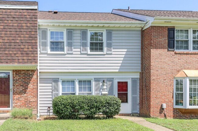 Primary Photo - 307 Ellery Ct