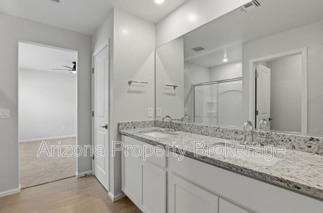 Building Photo - 17232 W Paraiso Ln