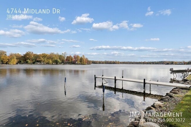 Building Photo - 4744 Midland Dr