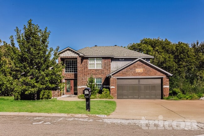 Building Photo - 7512 Skylake Ct