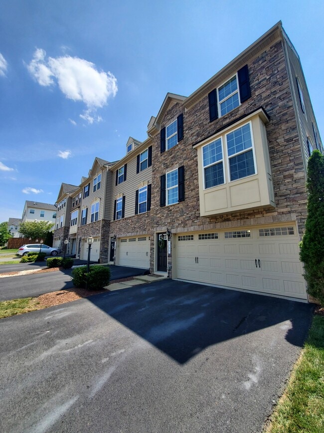Building Photo - 7709 Milton Cir