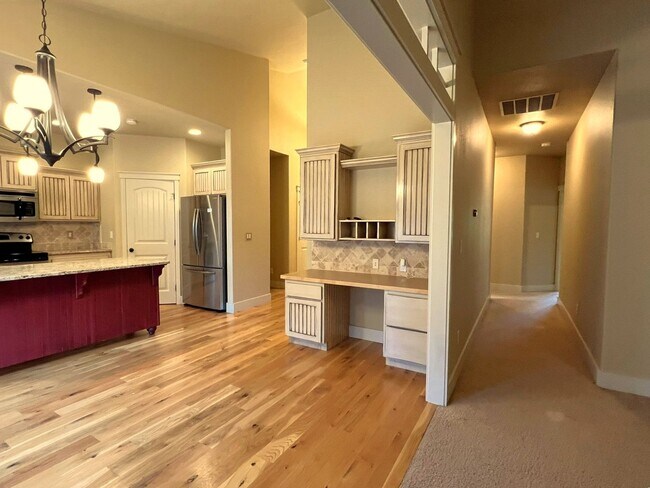 Building Photo - Beautiful 3 bed 2 bath home in The Preserv...