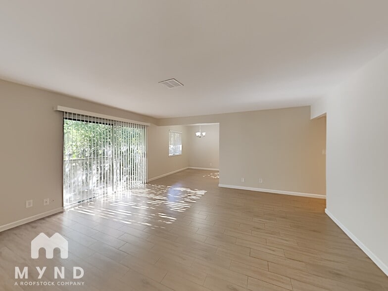 Building Photo - 2336 Villanova Cir