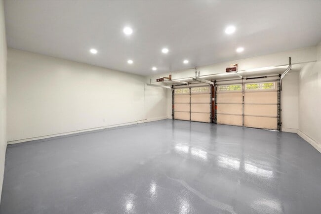 Building Photo - 4935 Cervato Way