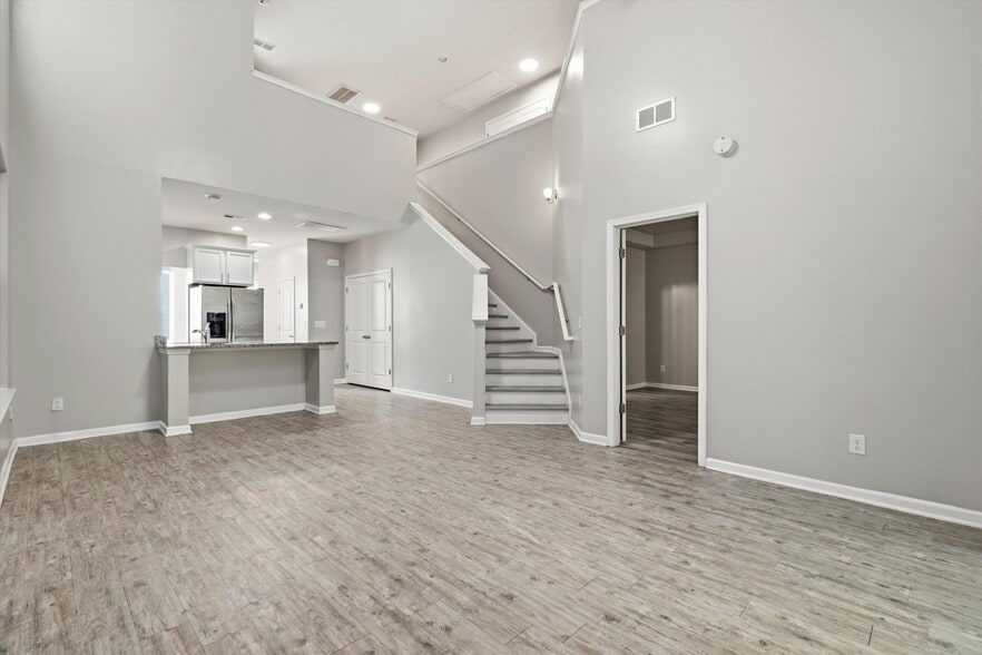Building Photo - 4991 Hay Bale Ct