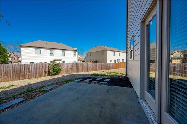 Building Photo - 6135 Formosa Ln