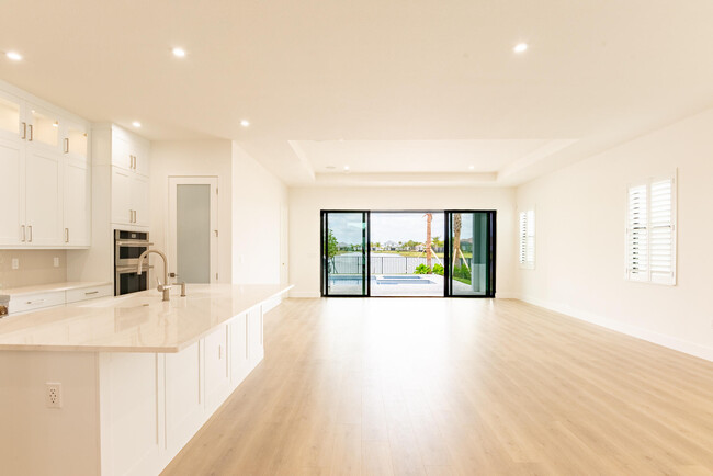Building Photo - 12705 Solana Bay Cir
