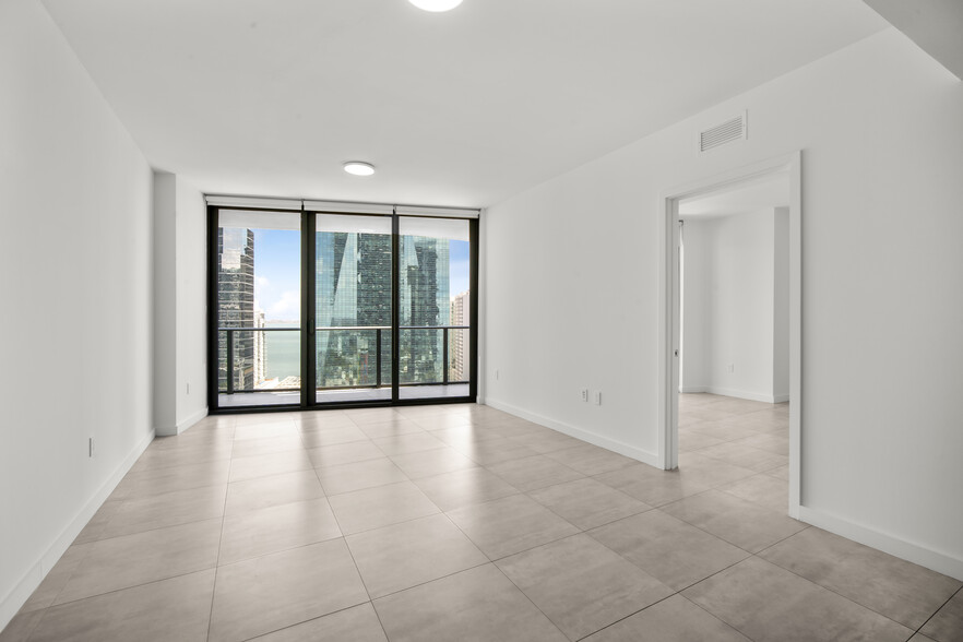 Building Photo - 1300 S Miami Ave