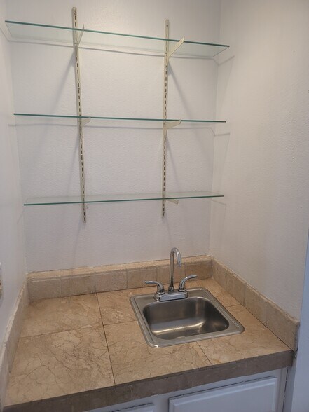 Building Photo - 330 Cordova St