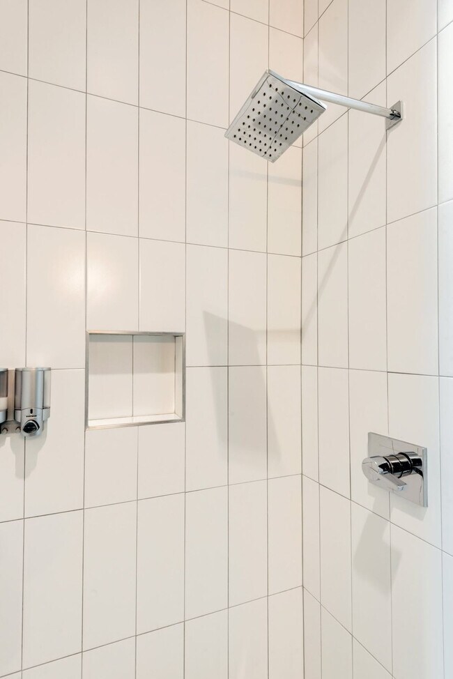 Building Photo - 1112 Harmony Way