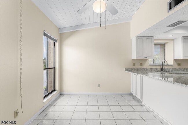 Building Photo - 15751 Windward Way Cir