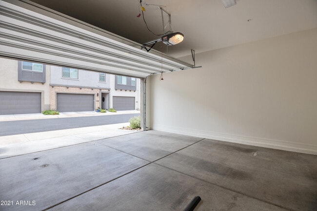 Building Photo - 7358 E Casitas Del Rio Dr