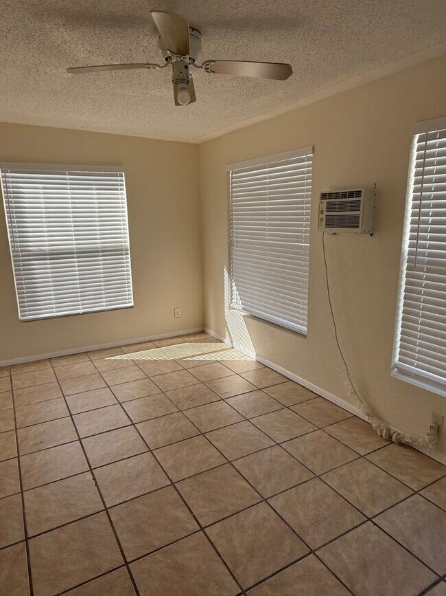 Building Photo - 5405 Riverside Dr