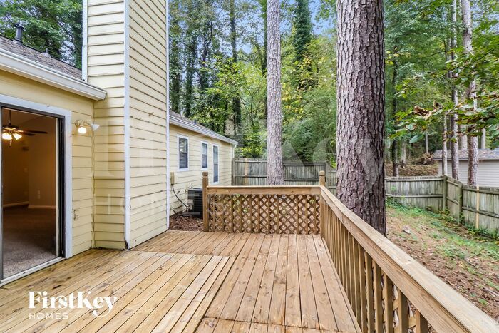 Building Photo - 1202 River Forest Ln