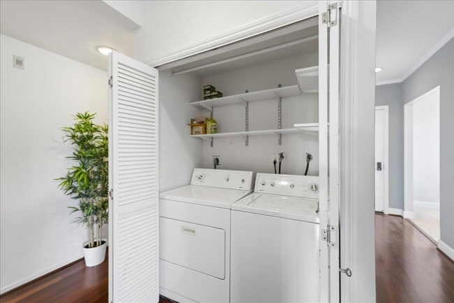 Building Photo - 11 Hayward Ave