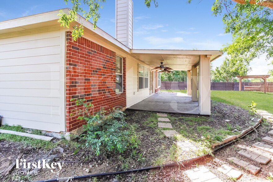 Building Photo - 6908 Edgefield Dr