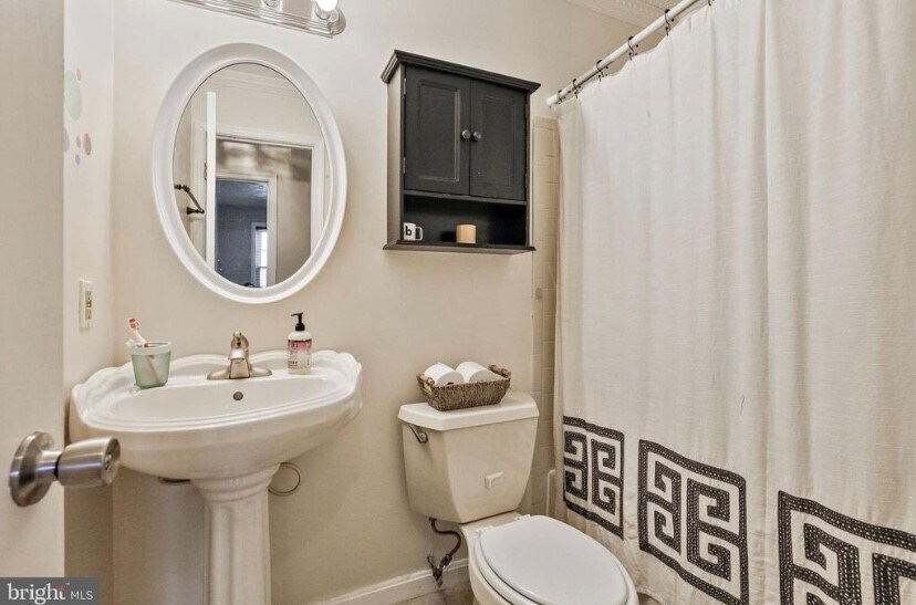 Building Photo - 7867 Pepperbox Lane