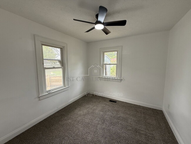 Building Photo - 778 Ravenswood St
