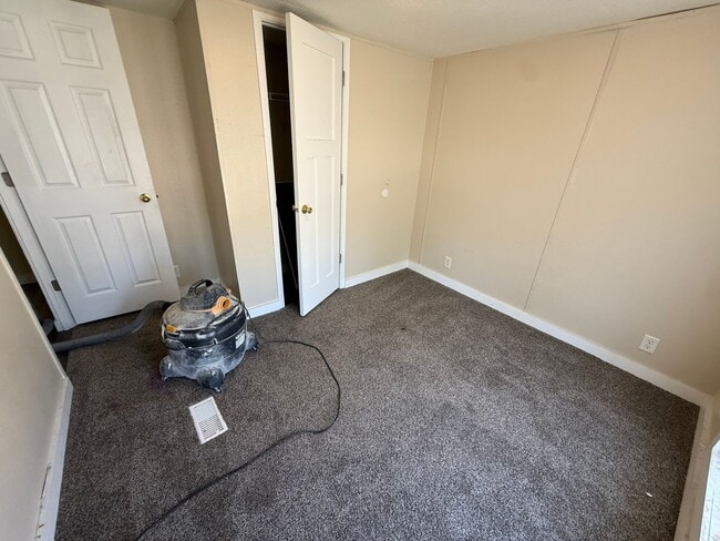 Building Photo - 3 Bed 2 Bath Mobile Home with Storage Shed...