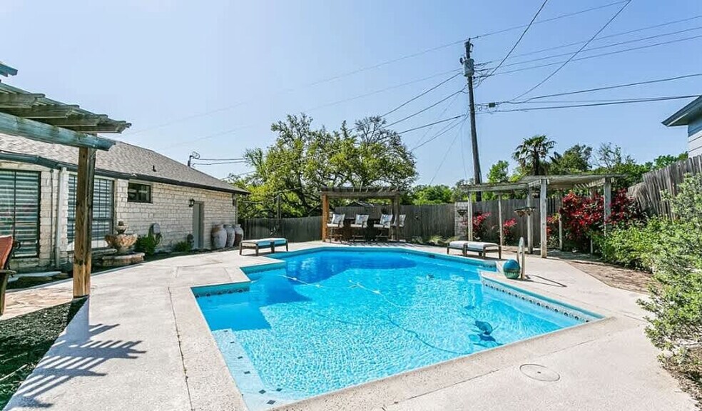Building Photo - 509 Guthrie Dr