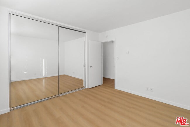 Building Photo - 1114 12th St