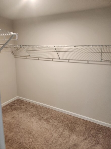 Building Photo - 308 Fiddlewood Ct