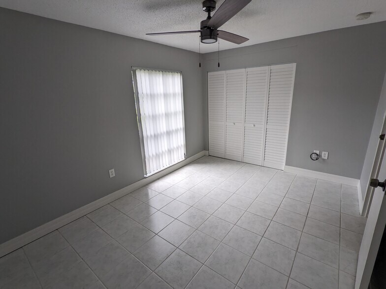 Building Photo - 2700 Bayshore Blvd