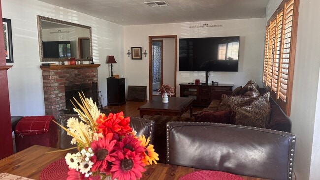 Building Photo - 5965 Wilbur Ave