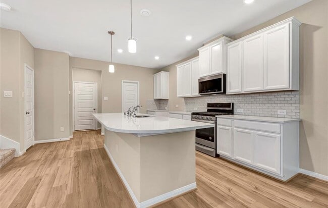 Building Photo - 16104 Oregon Oak Dr