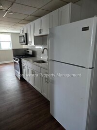 Building Photo - 131 N High St