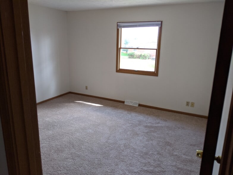 Master bedroom - 3027 Pleasant St NW
