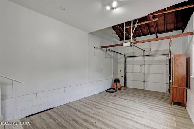 Building Photo - 125 Beechwood Ave