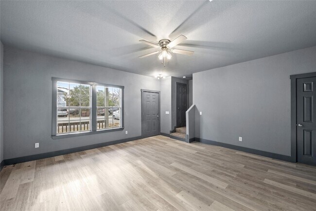 Building Photo - 38 Deer Ridge Rd