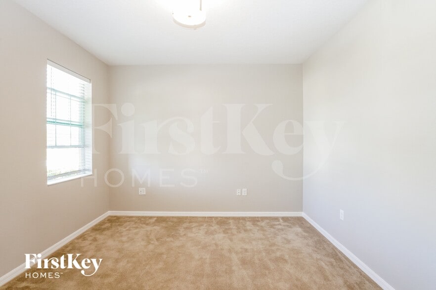 Building Photo - 1735 Boat Launch Road