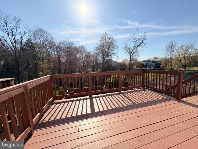 Building Photo - 2120 Commissary Cir