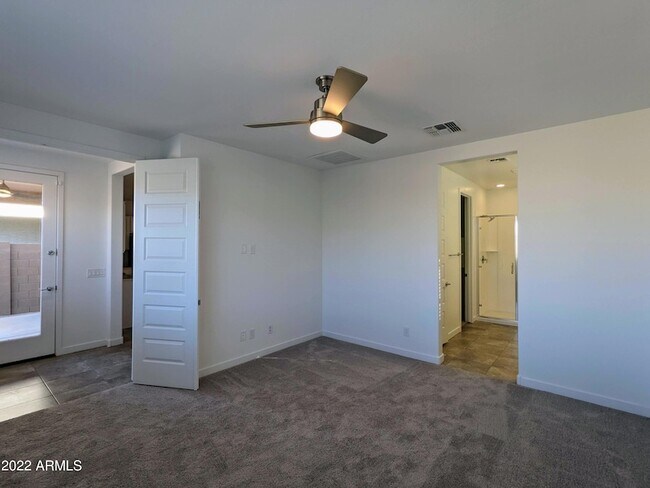 Building Photo - 16846 W Las Palmaritas Dr