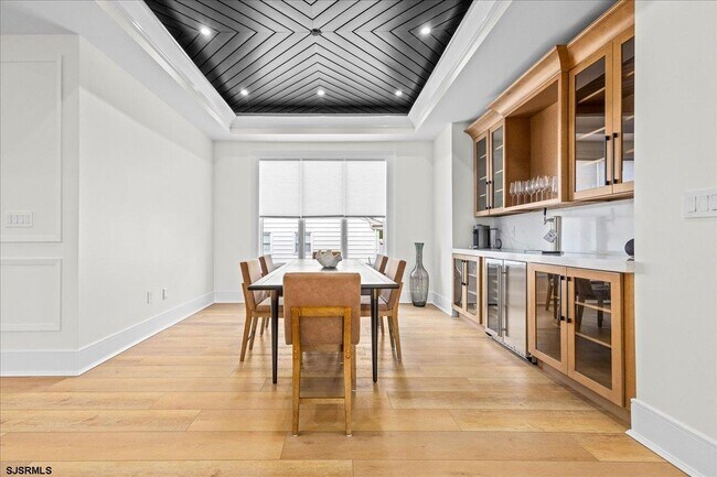 Building Photo - 31 Seaside Ct