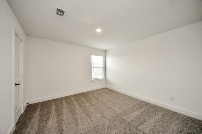 Building Photo - 8046 Kay Hbr Dr