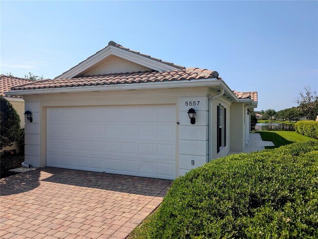 Building Photo - 5557 Avellino Pl