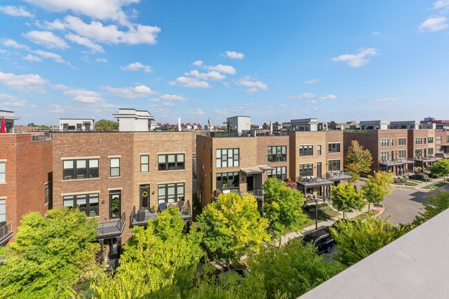 Building Photo - 801 N 6th St